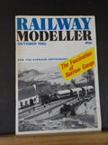 Railway Modeller 1982 October V33 #384 Fascination of narrow gauge An easy diese