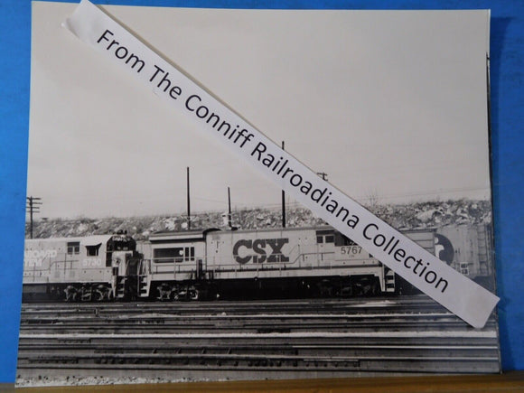 Photo CSX Locomotive #5767  8X10 B&W