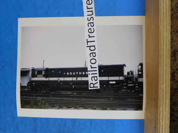 Photo Southern Railroad Locomotive #3902 8 X 10 Color Atlanta GA 1972