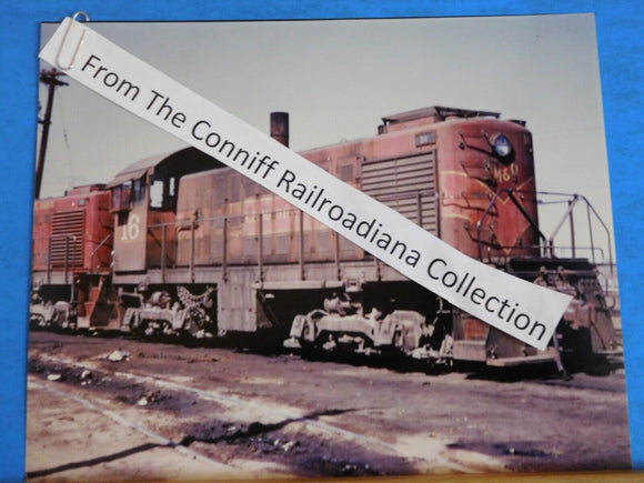 Photo Gulf Mobile & Ohio Locomotive #16 8X10 Color