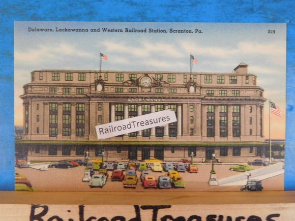 Postcard Delaware Lackawanna and Western Railroad Station Scranton PA Card# S19