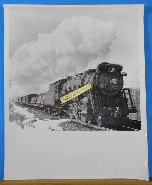 Photo Erie Locomotive #2933 With freight cars Approx 8x10