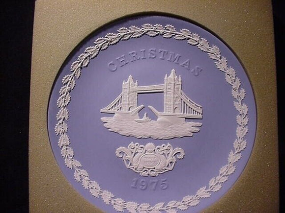 Plate Tower Bridge Wedgwood Christmas 1975 blue Plate P0654