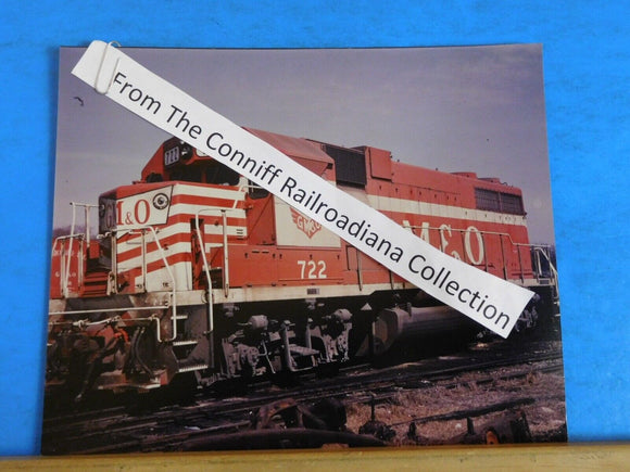 Photo Gulf Mobile & Ohio Locomotive #722 8X10 Color