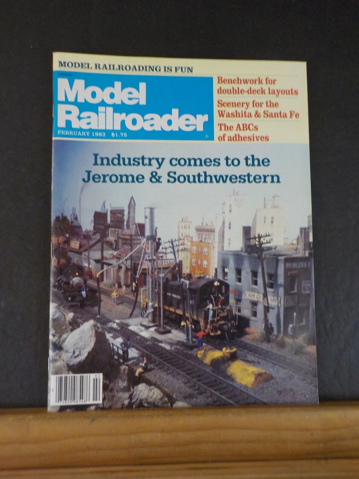 Model Railroader Magazine 1983 February Benchwork for double deck layo ...
