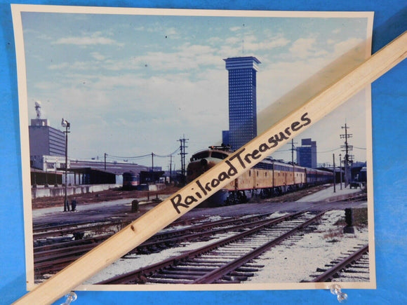 Photo Union Pacific Locomotive Sunset Limited 8 X 10 Color