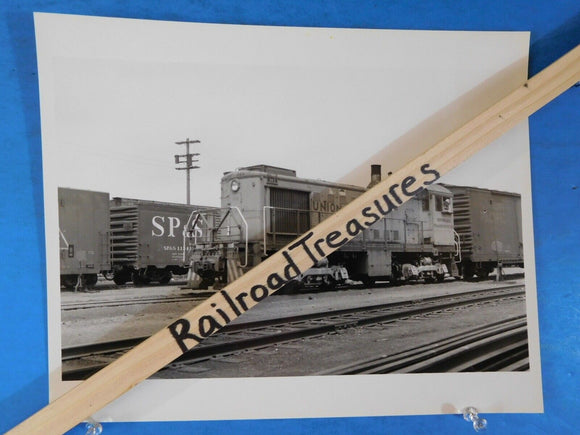 Photo Union Pacific Locomotive #1143  8 X 10 B&W