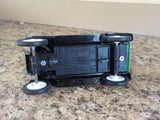 JLE Models 1920 International Truck Bank The English Pub 1/25 scale