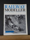 Railway Modeller 1967 September V18 #203 Wright Lines L.M.S. coach livery