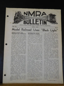 NMRA Bulletin 1947 April #4 of 13th Year Model Railroad uses black light