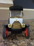 ERTL 1913 Model T Bank Hostess Cake 1/25th  scale