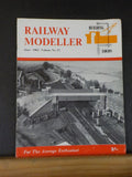 Railway Modeller 1962 June V13 #140 bUILDING lOCOS bREAKDOWN CRANE