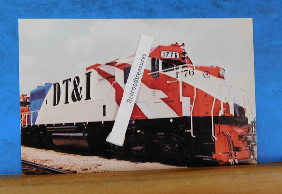 Postcard Detroit, Toledo and Ironton Railroad Company locomotive #1776
