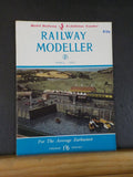 Railway Modeller 1955 April V6 #54 2mm.-scale Beyer-Garratt Creating Atmosphere