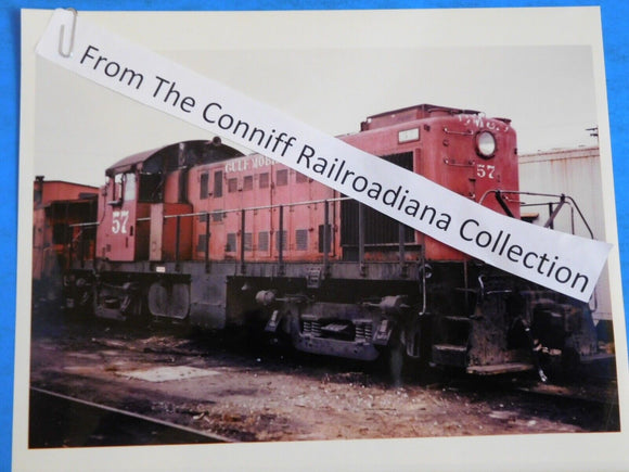 Photo Gulf Mobile & Ohio Locomotive #57 8X10 Color