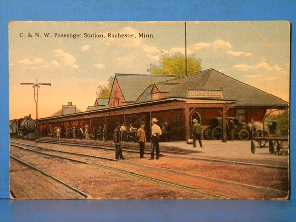 Postcard Chicago and North Western Passenger Station Rochester Minn.