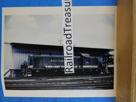 Photo Southern Railroad Locomotive #39 8 X 10 Color Atlanta GA 1972