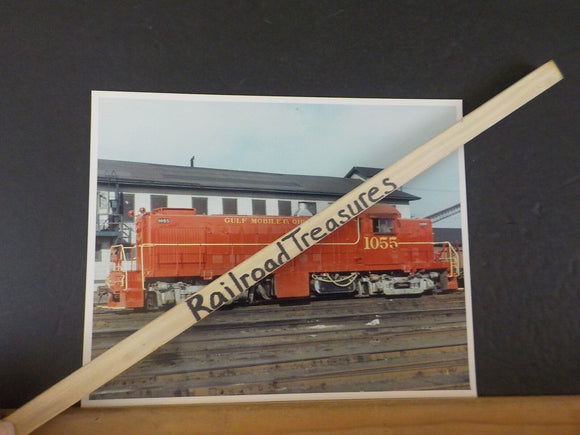 Photo Gulf Mobile & Ohio Locomotive #1055 Venice ILL April 1970   8X10 Color