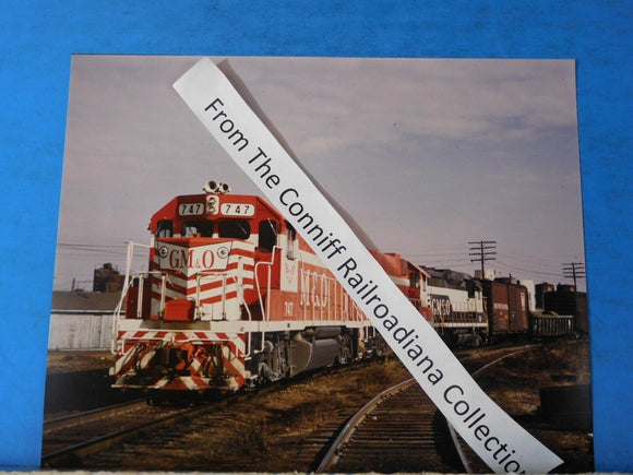 Photo Gulf Mobile & Ohio Locomotive #747 8X10 Color
