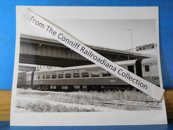 Photo Gulf Mobile & Ohio Passenger Car #3051 8X10 B&W St Louis 1971