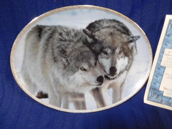 Plate Tender Moments Nuzzling by Jim Dutcher Bradford Exchange p0021