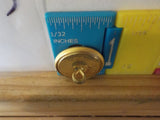 Button Frisco Waterbury one button Gold in color large