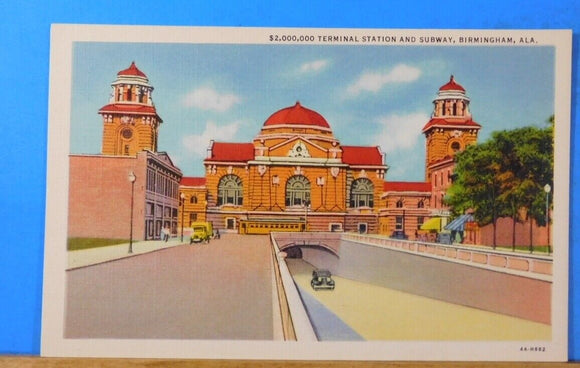 Postcard $2,000,000 terminal station & subway Birmingham Alabama Card # 4A-H882