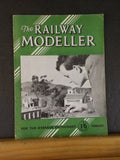 Railway Modeller 1954 February V5 #40 Light Railway Modelling A Sectional Layout