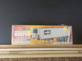 Monogram Fruehauf 40’ Reefer Snap Tite Model Kit 1/32 Monogram
