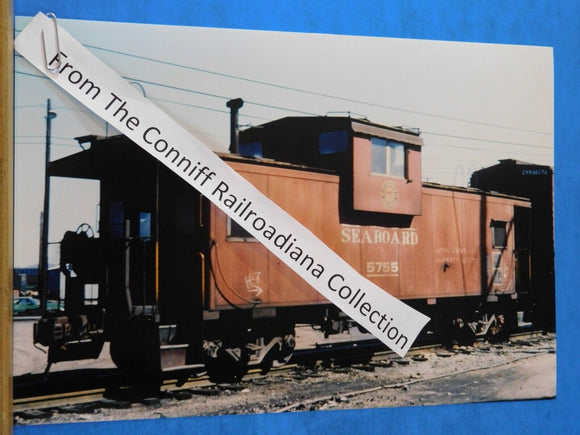 Photo Seaboard Coast Line Caboose #5755 8X11.5 Color