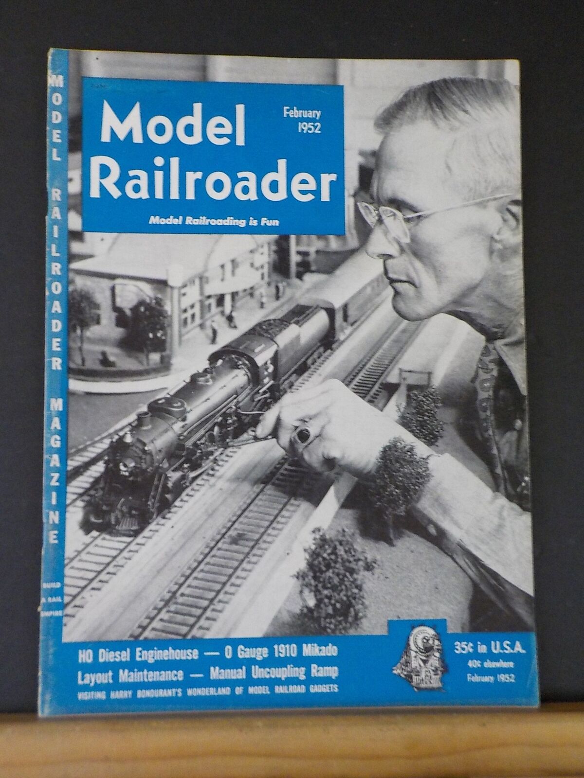 Model Railroader Magazine 1952 February Diesel engine house Layout mai ...