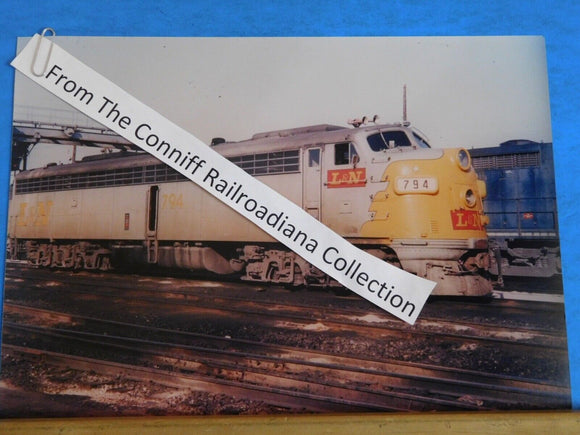 Photo L&N Locomotive #794  8X11.5 Color Louisville & Nashville