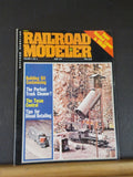 Railroad Modeler 1975 June Building kit customizing Perfect track cleaner Diesel