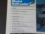 Model Railroader Magazine 2002 August Realistic weathering for steam locomotives