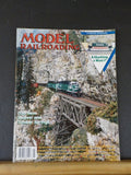 Model Railroading 1997 May Freelancing Cabooses Southern GP7s E7 passenger diese