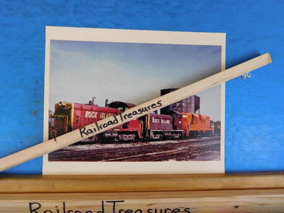 Photo Rock Island Railroad Locomotive #4906 8 X 10 Color Blue Island IL 1978 NW2