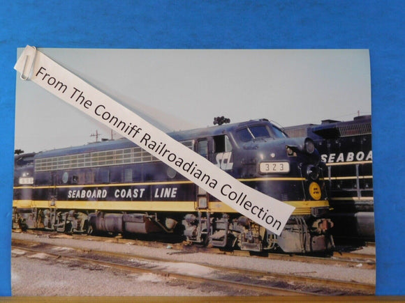 Photo Seaboard Coast Line Locomotive #323 8X11.5 Color Birmingham AL