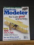 FineScale Modeler 2003 December How to paint great spray can finishes