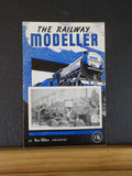 Railway Modeller 1951 September October  V2 #12  Notes on steel rail