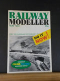 Railway Modeller 1981 May V32 #367 DMU Conversion Tamerig Central Signals