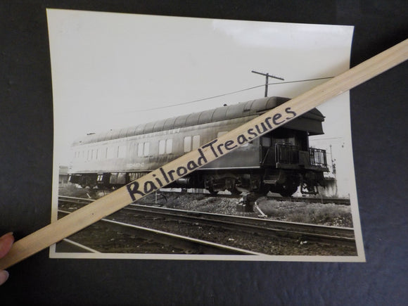 Photo Seaboard Coast Line passenger car Richmond 1969      8 x 10 Black & White
