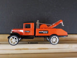 ERTL Amoco Motor Club 1931 Hawkeye Wrecker