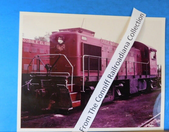 Photo Gulf Mobile & Ohio Locomotive #1110 8X10 Color GM&O Springfield IL 1969