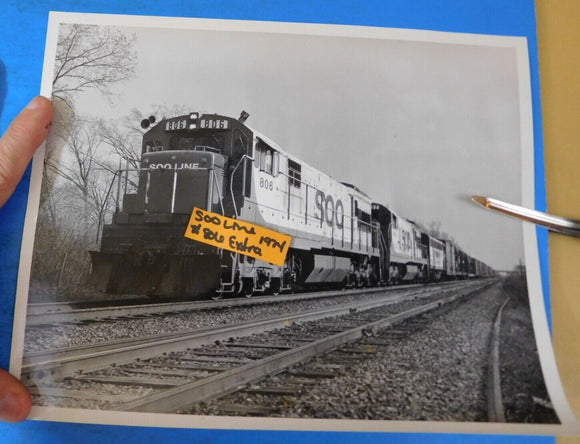PHOTO SOO Line Locomotive #806 Extra West Waukesha Wisconsin 1974 8x10