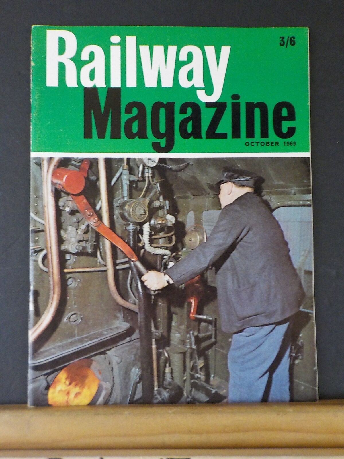 Railway Magazine 1969 October Narrow Gauge to Kemsley Cab Signalling o ...