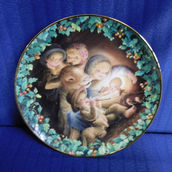 Plate Child's Christmas Happiness is Being Loved  Ferrandiz Hamilton Collection