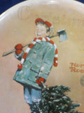Plate Norman Rockwell Scotty Gets his Tree Christmas Tree PLATE p0982