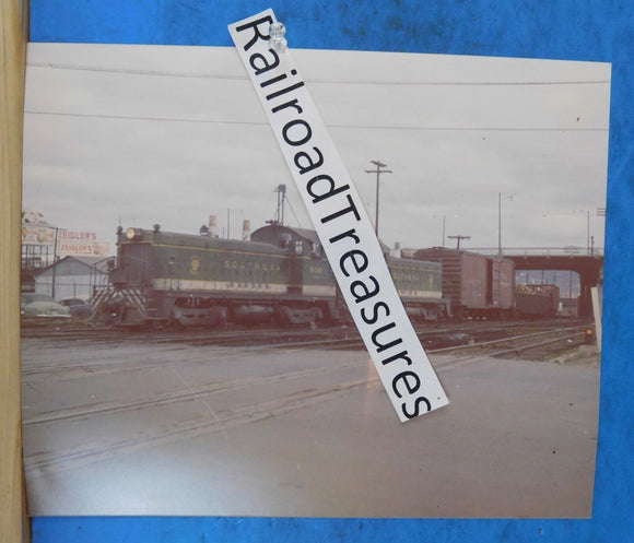 Photo Southern Railroad Locomotive #6061 6509 8 X 10 Color SW-7  Birmingham 1961