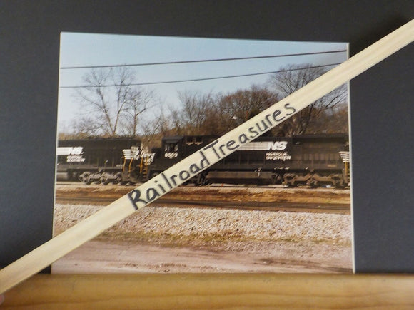 Photo Norfolk Southern Locomotive #8669 Birmingham AL 1992  8 X 10 Color