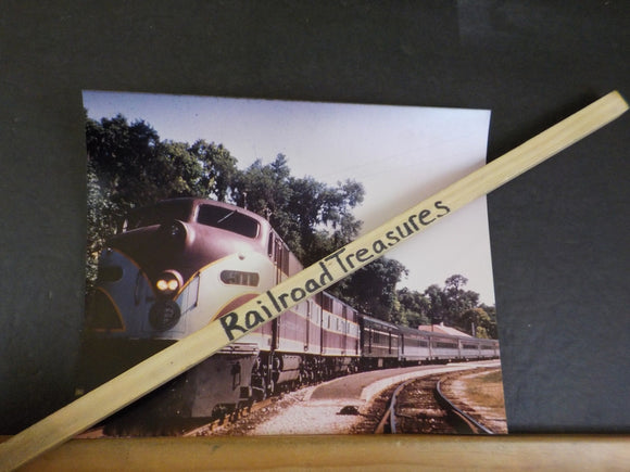 Photo Atlantic Coast Line Locomotive #511 Passenger Train       8 x 10 Color